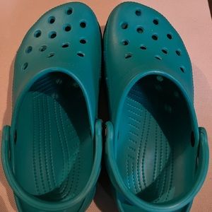 Like new crocs
